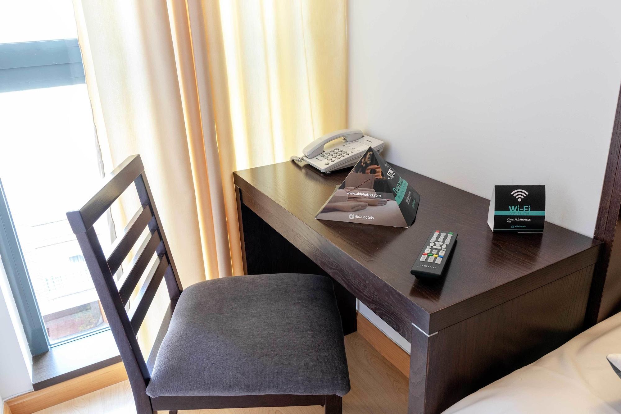 Hotel Alda Cardena Бургос Экстерьер фото