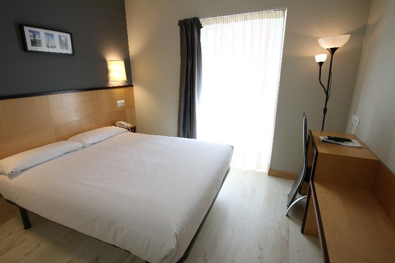 Hotel Alda Cardena Бургос Экстерьер фото