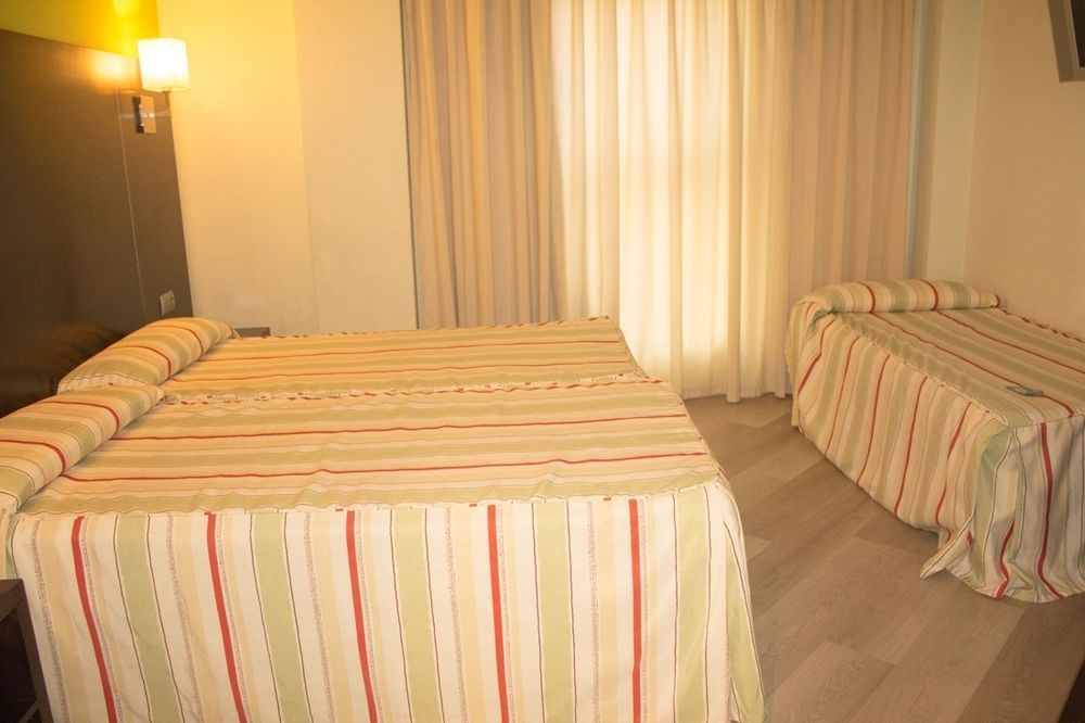 Hotel Alda Cardena Бургос Экстерьер фото